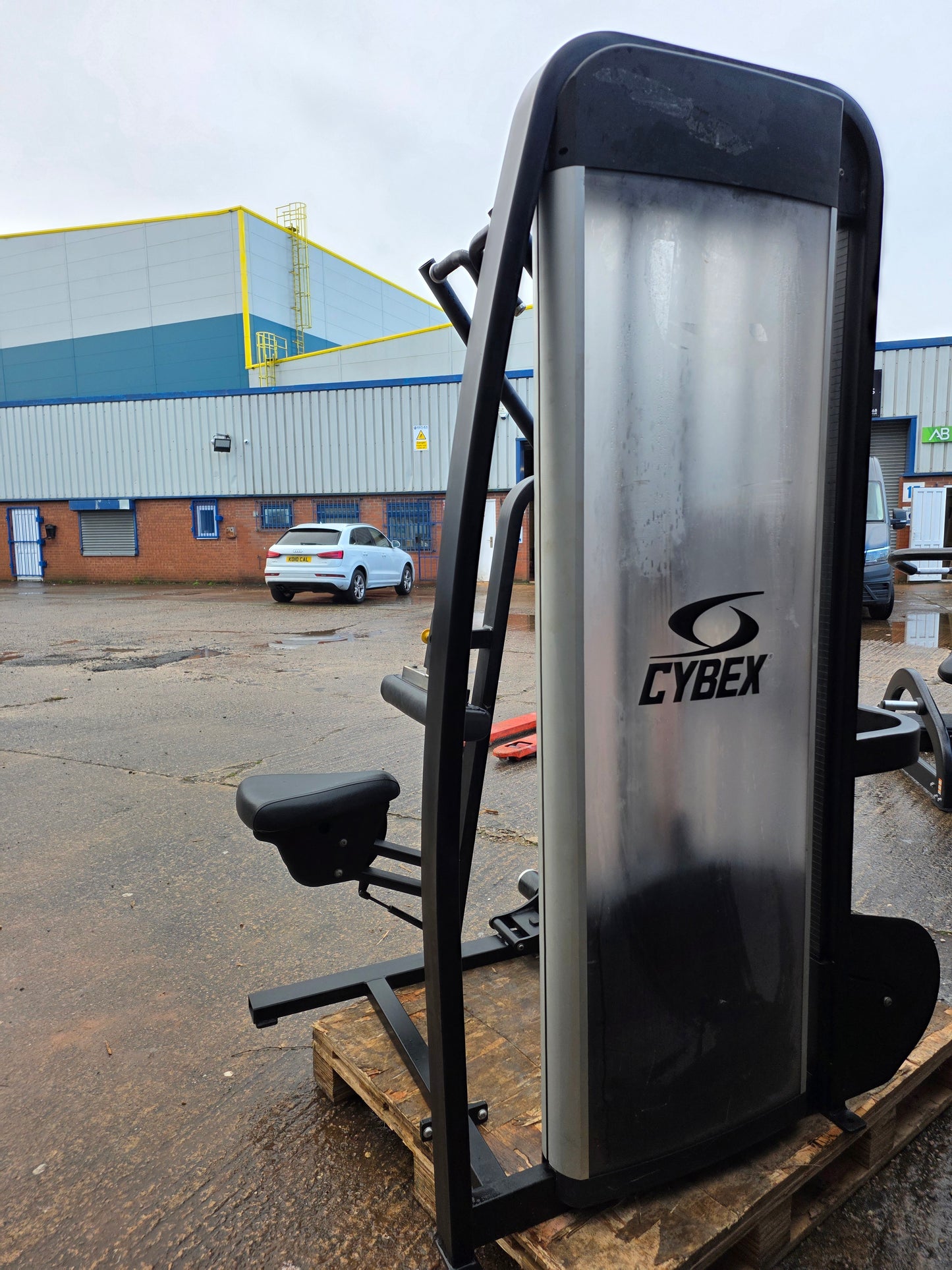 Cybex Eagle Lat Pulldown Machine Commercial Gym Equipment