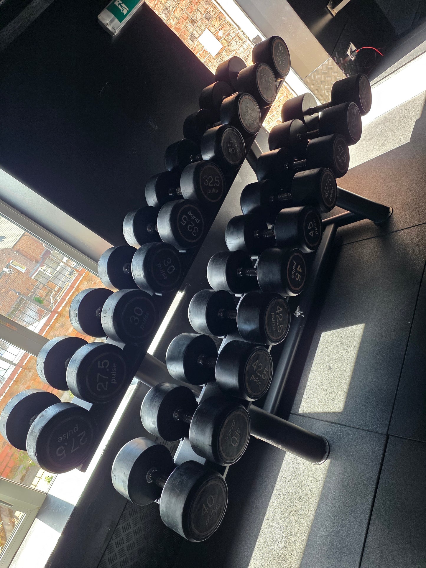 2.5kg - 50kg Pulse Fitness Dumbells Set Including Racks Commercial Gym Equipment