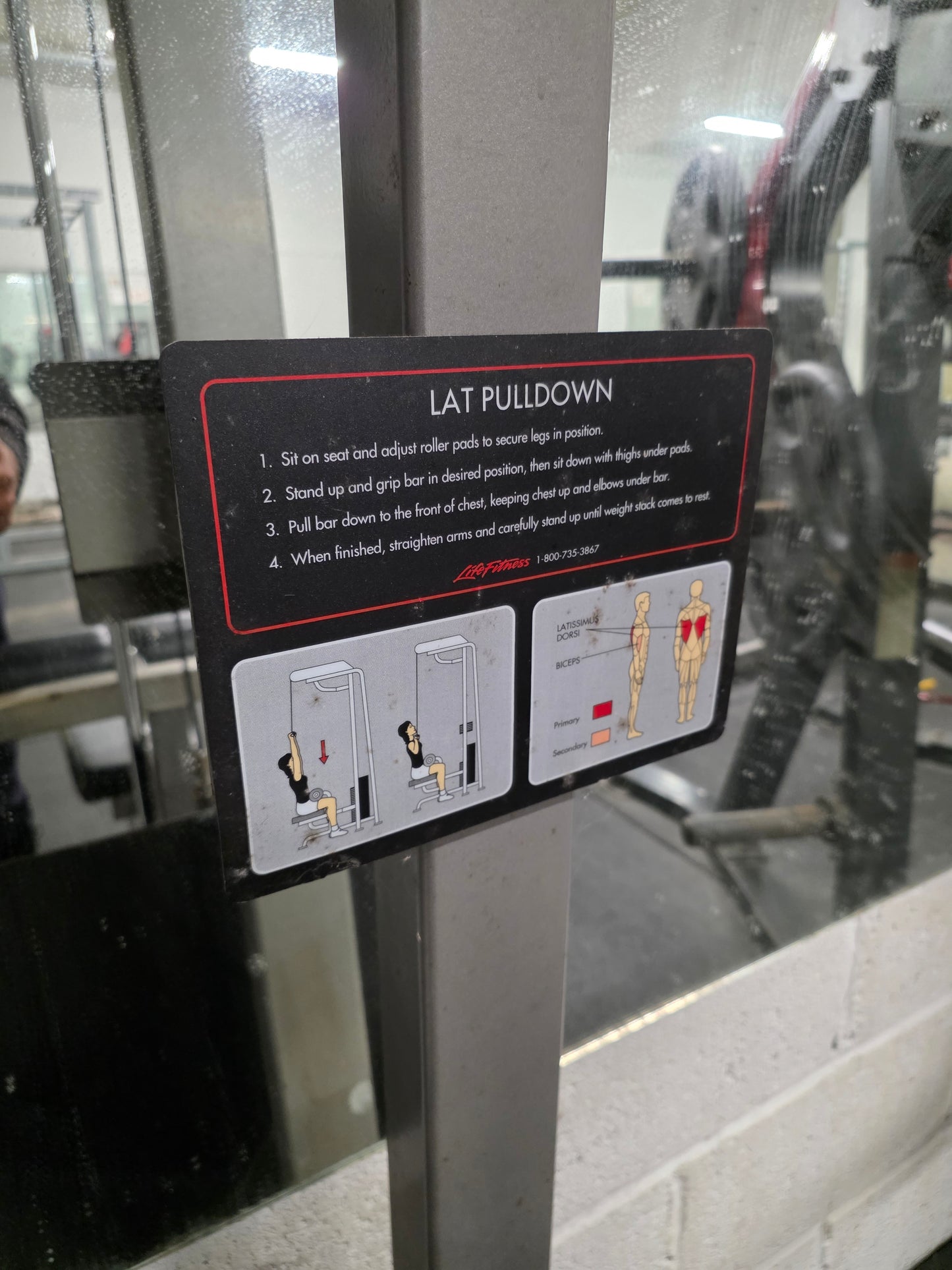 Life Fitness Lat Pulldown Machine 140kg Stack Commercial Gym Equipment