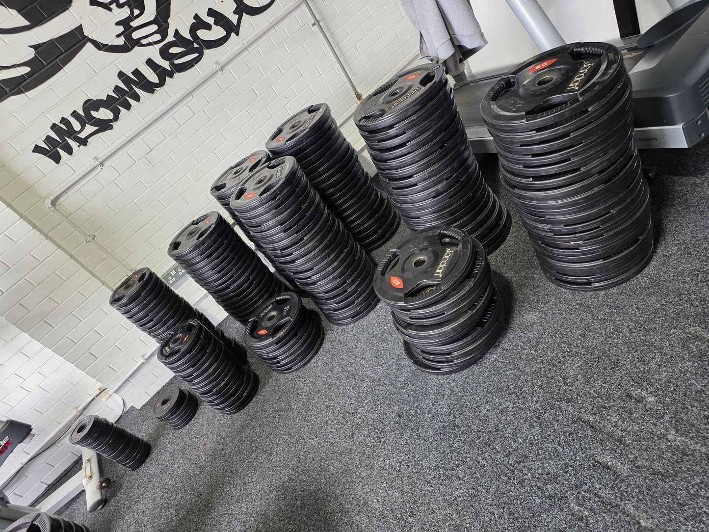 2,850kg Jordan Tri Grip Urethane Plates Commercial Gym Equipment