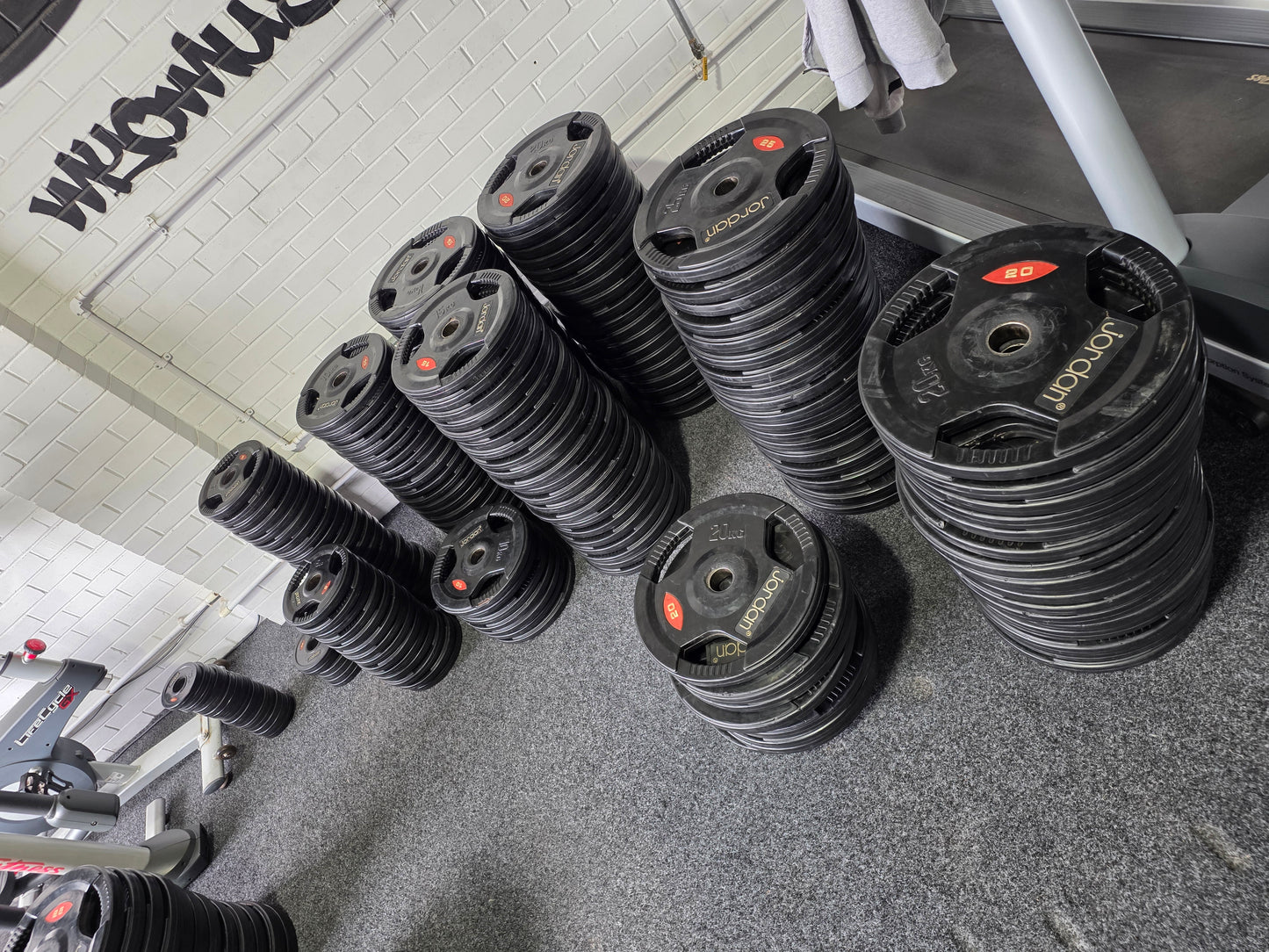 2,850kg Jordan Tri Grip Urethane Plates Commercial Gym Equipment
