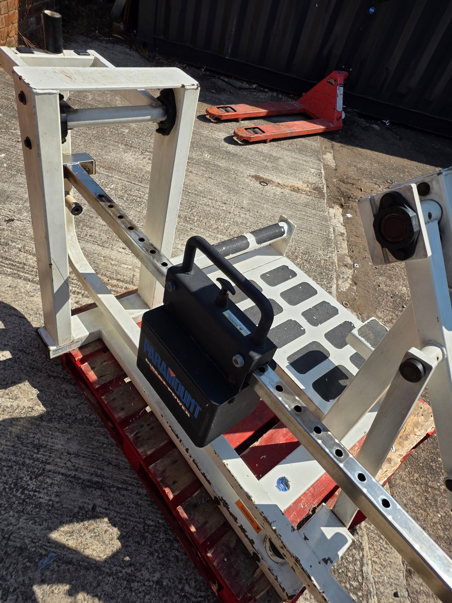 Paramount Total Bicep Curl Machine Commercial Gym Equipment