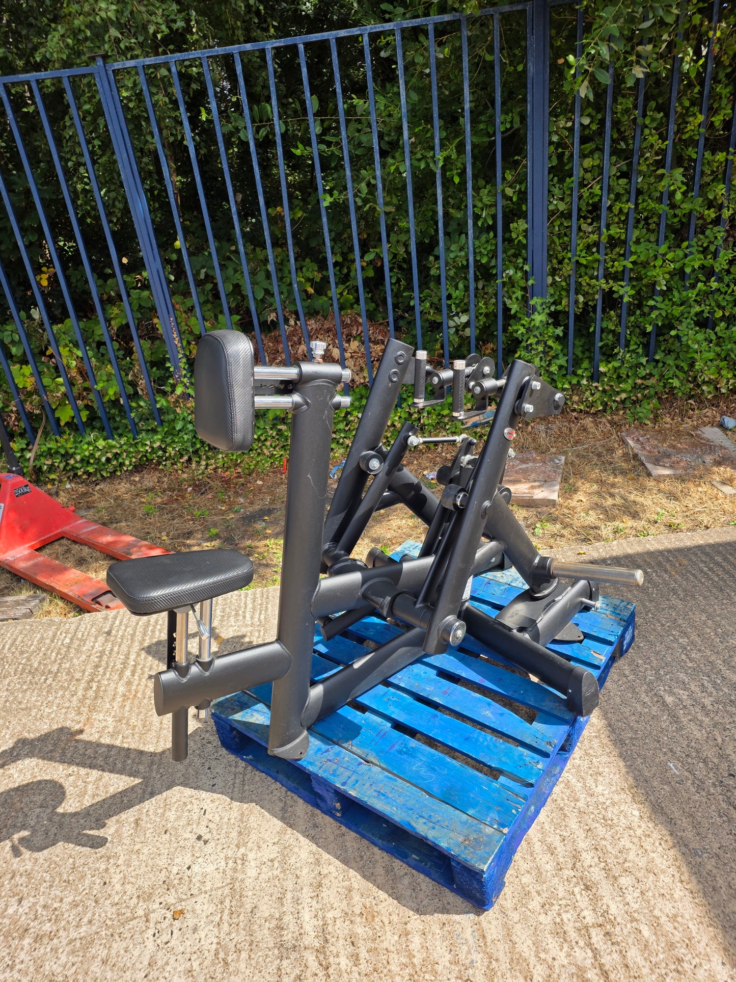 Gym80 Back Row Machine Commercial Gym Equipment