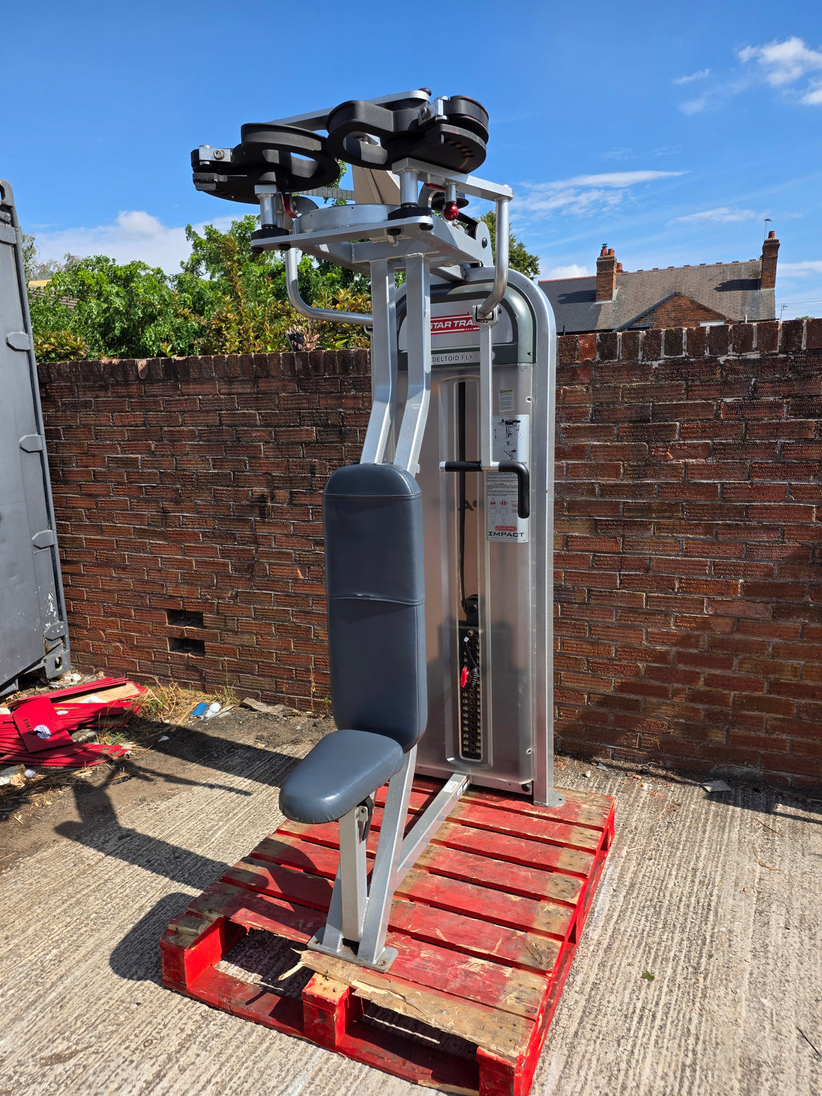 Star Trac Pec Fly Rear Delt Machine Commercial Gym Equipment