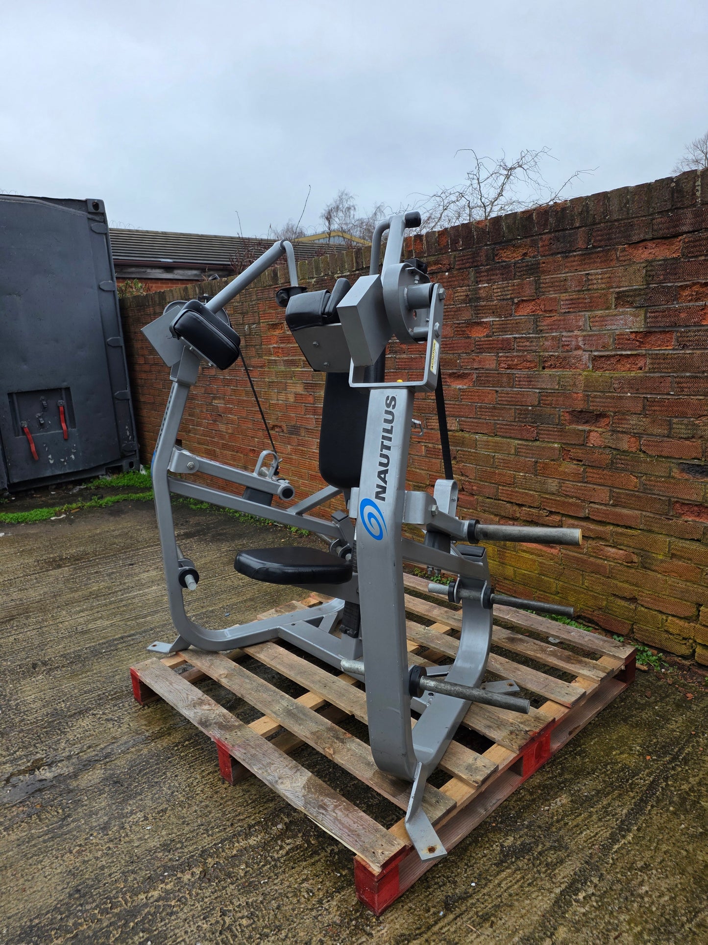 Nautilus Xpload Tricep Extension Machine Commercial Gym Equipment