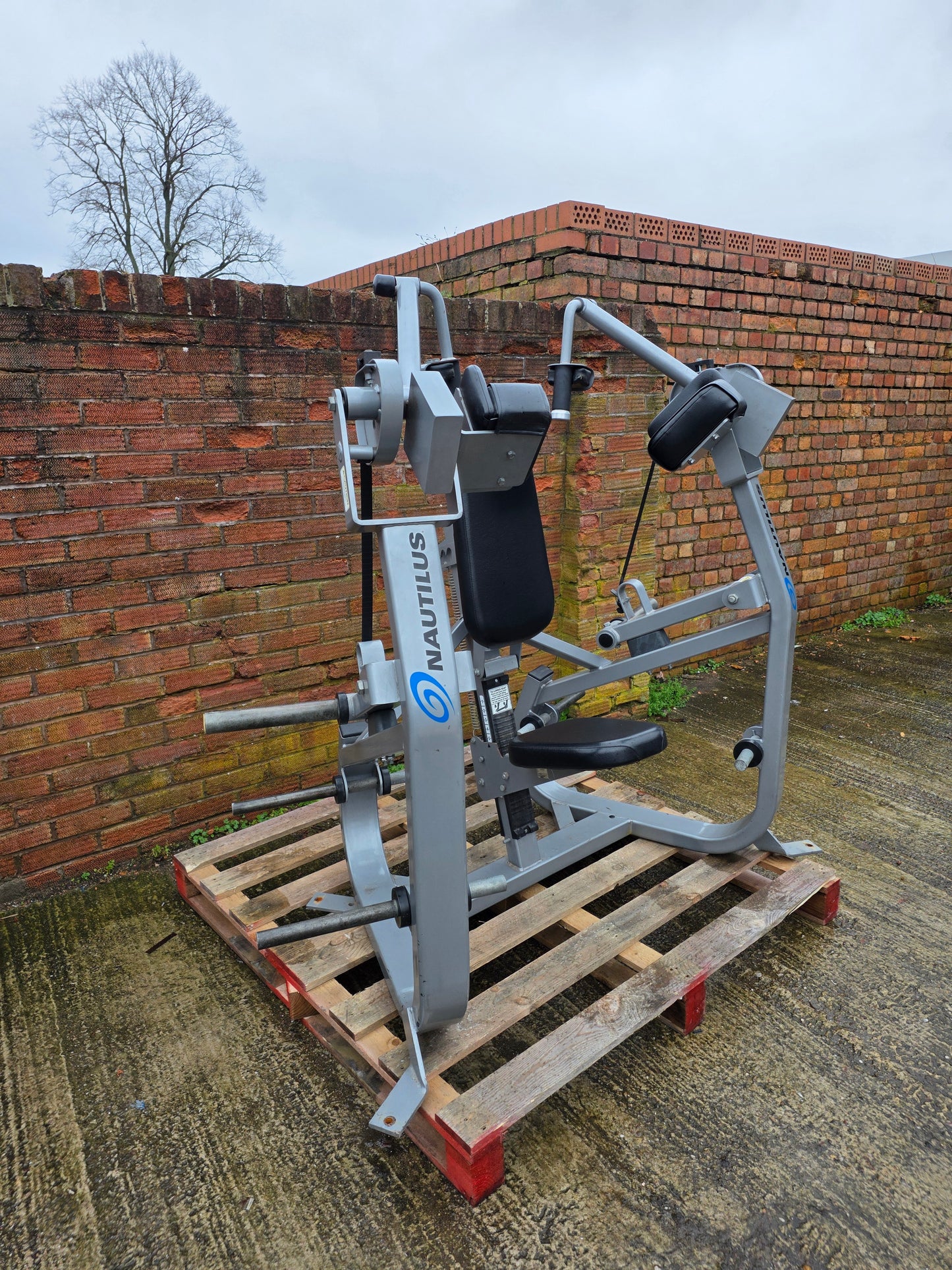 Nautilus Xpload Tricep Extension Machine Commercial Gym Equipment