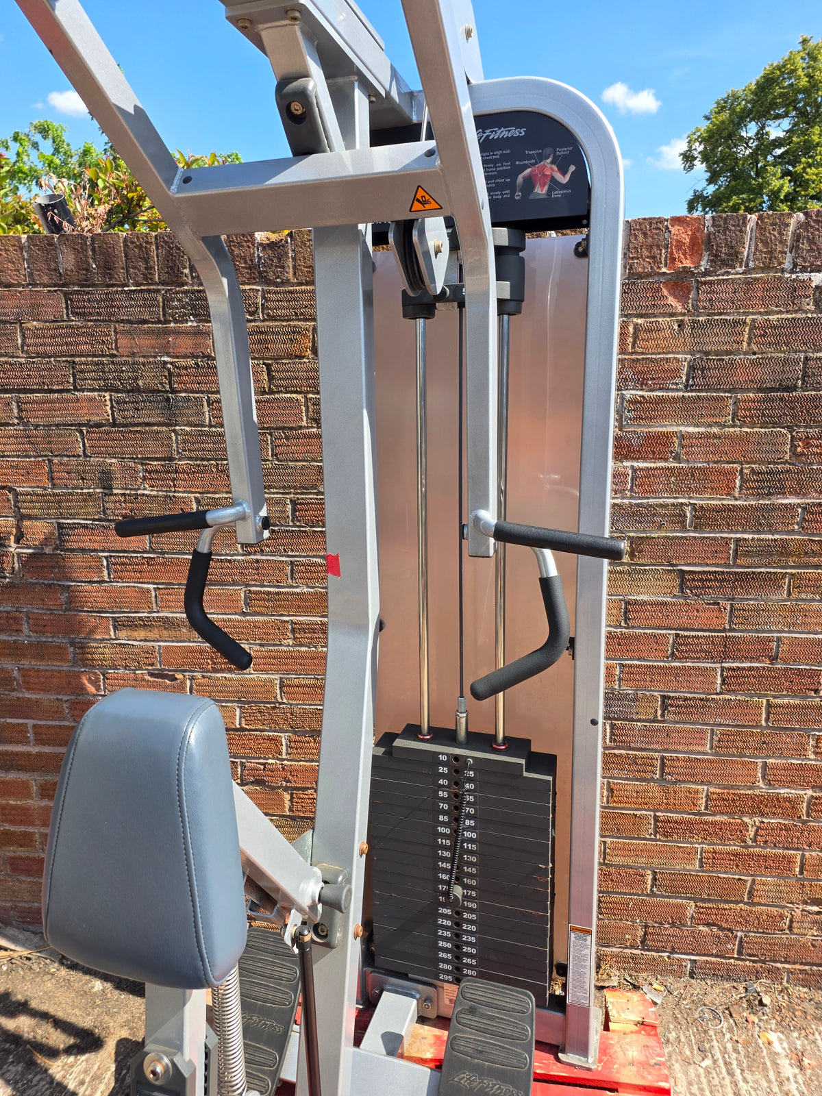 Life Fitness Pro 2 Row/Delt Machine Commercial Gym Equipment