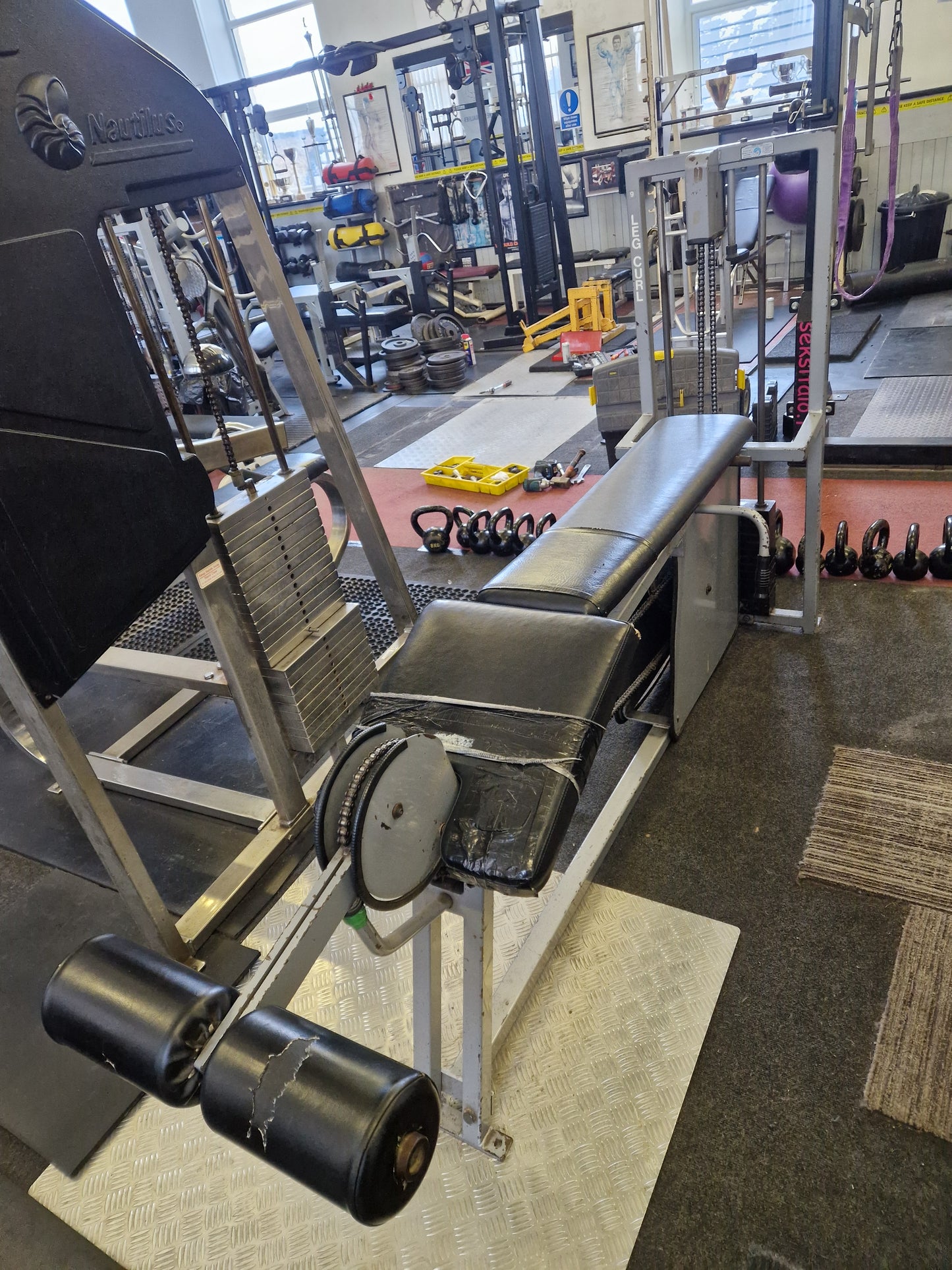 Nautilus Hamstring Curl Machine 1st Gen Commercial Gym Equipment