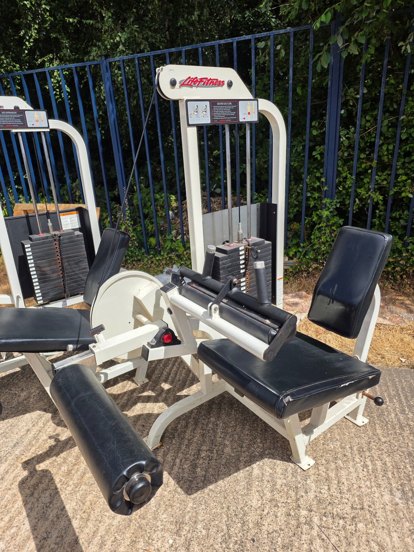 X2 Life Fitness Pro 1 Leg Extension & Seated Hamstring Curl Machine Commercial Gym Equipment