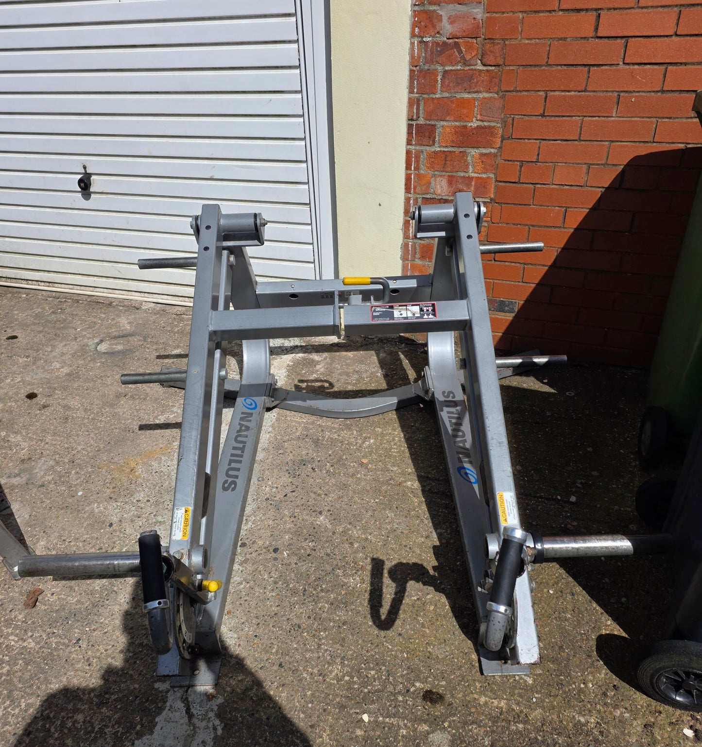 Nautilus Xpload Deadlift/Shrug Machine Commercial Gym Equipment