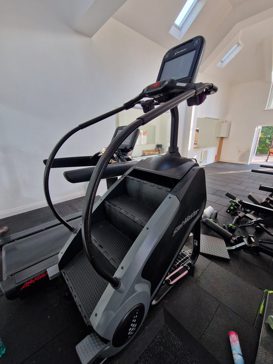 Stairmaster Gauntlet Machine Commercial Gym Equipment