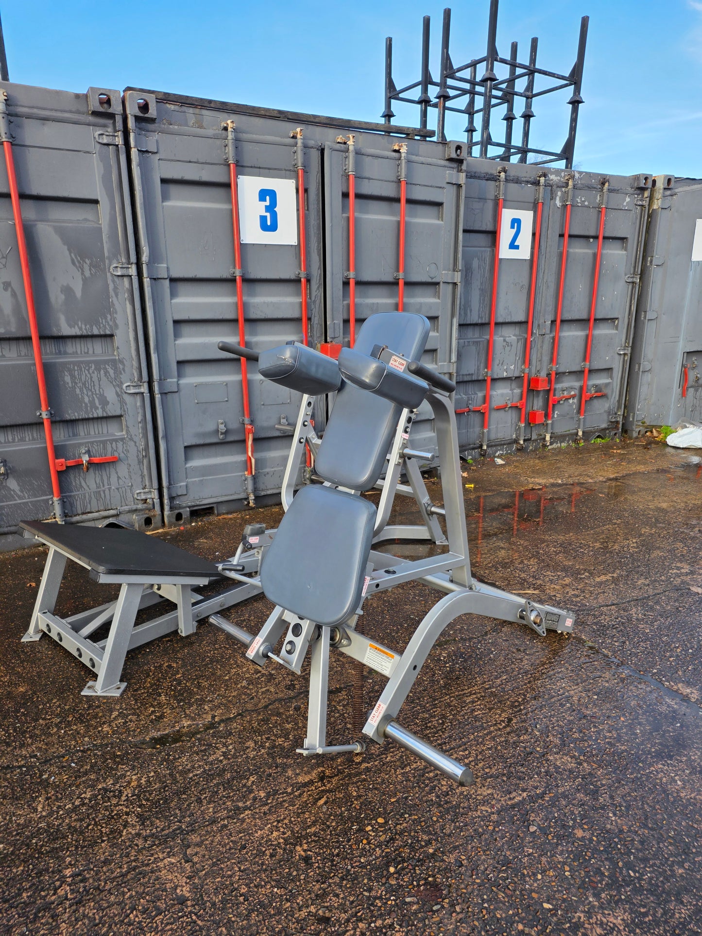 Hammer Strength V Squat Machine Commercial Gym Equipment