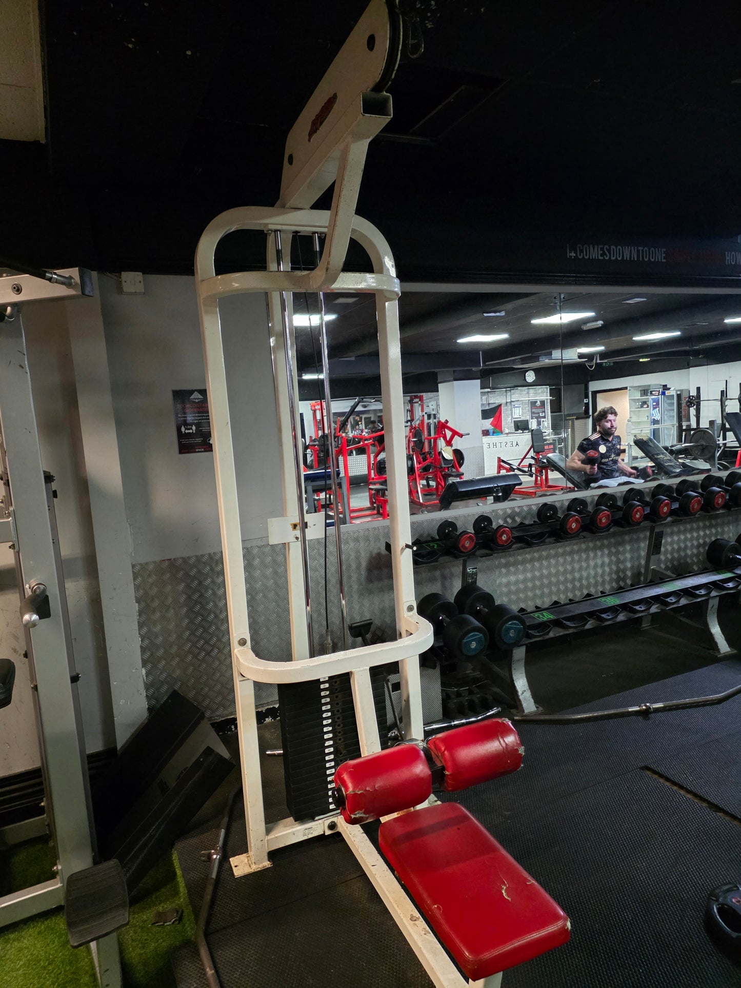 Life Fitness Pro 1 Lat Pulldown Machine 140kg Stack Commercial Gym Equipment