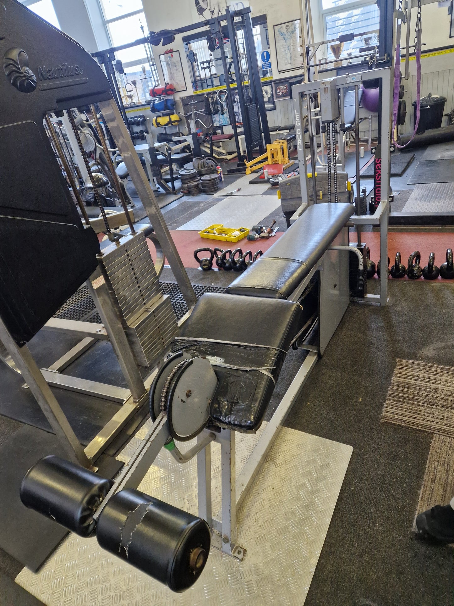 Nautilus Hamstring Curl Machine 1st Gen Commercial Gym Equipment