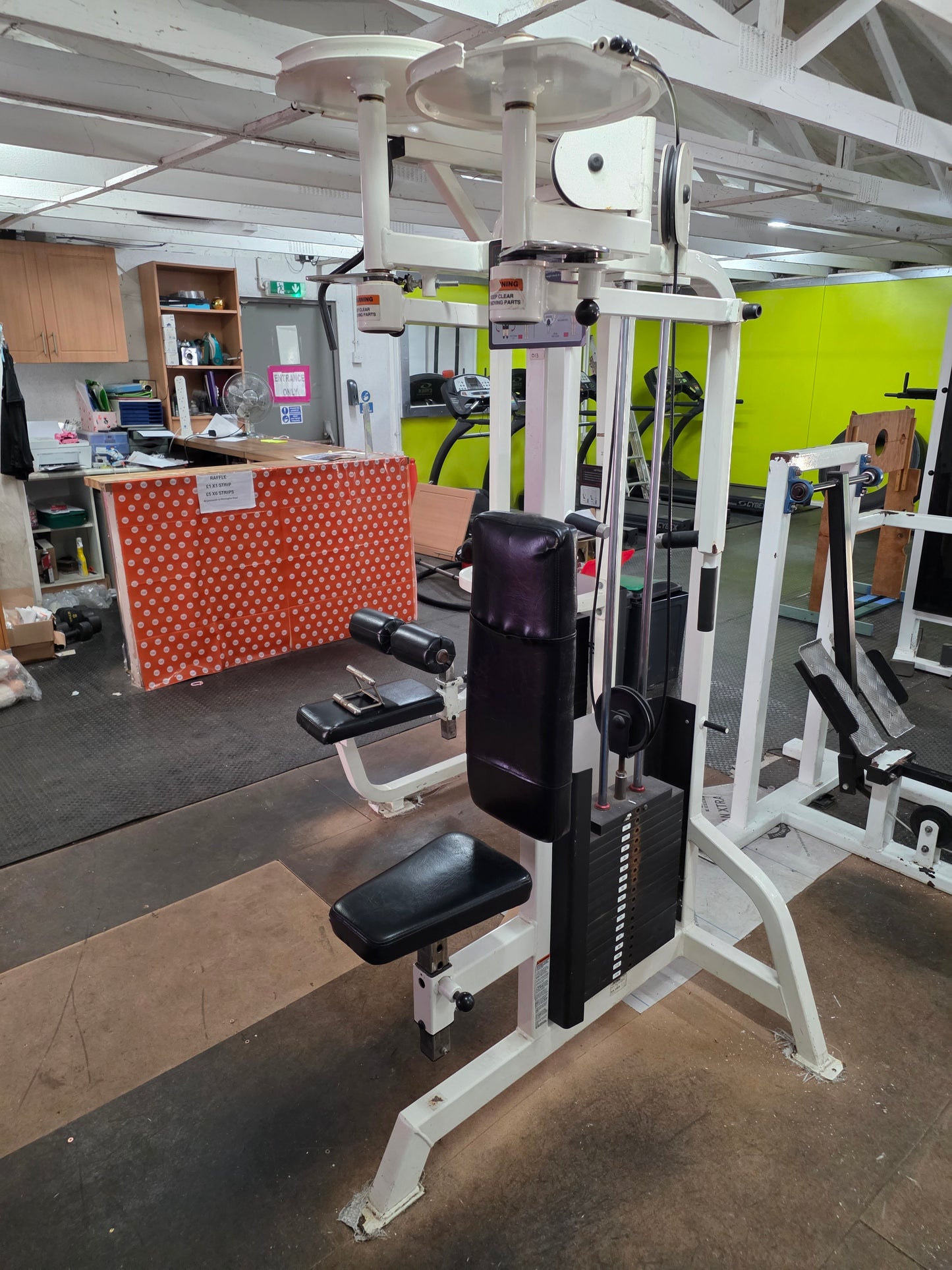 Life Fitness Pro 1 Pec Fly Rear Delt Machine Commercial Gym Equipment
