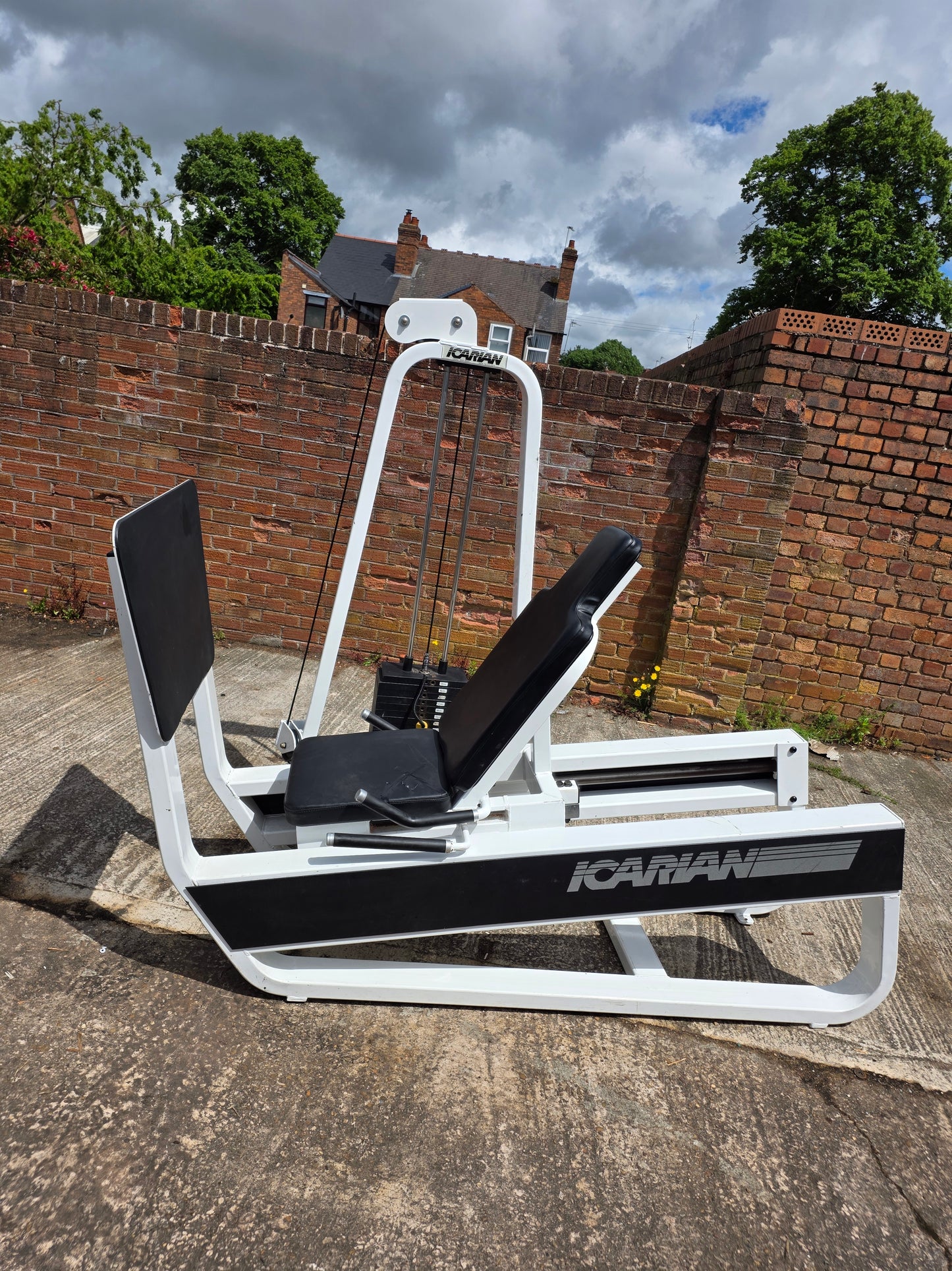 Precor Icarian Seated Leg Press Commercial Gym Equipment