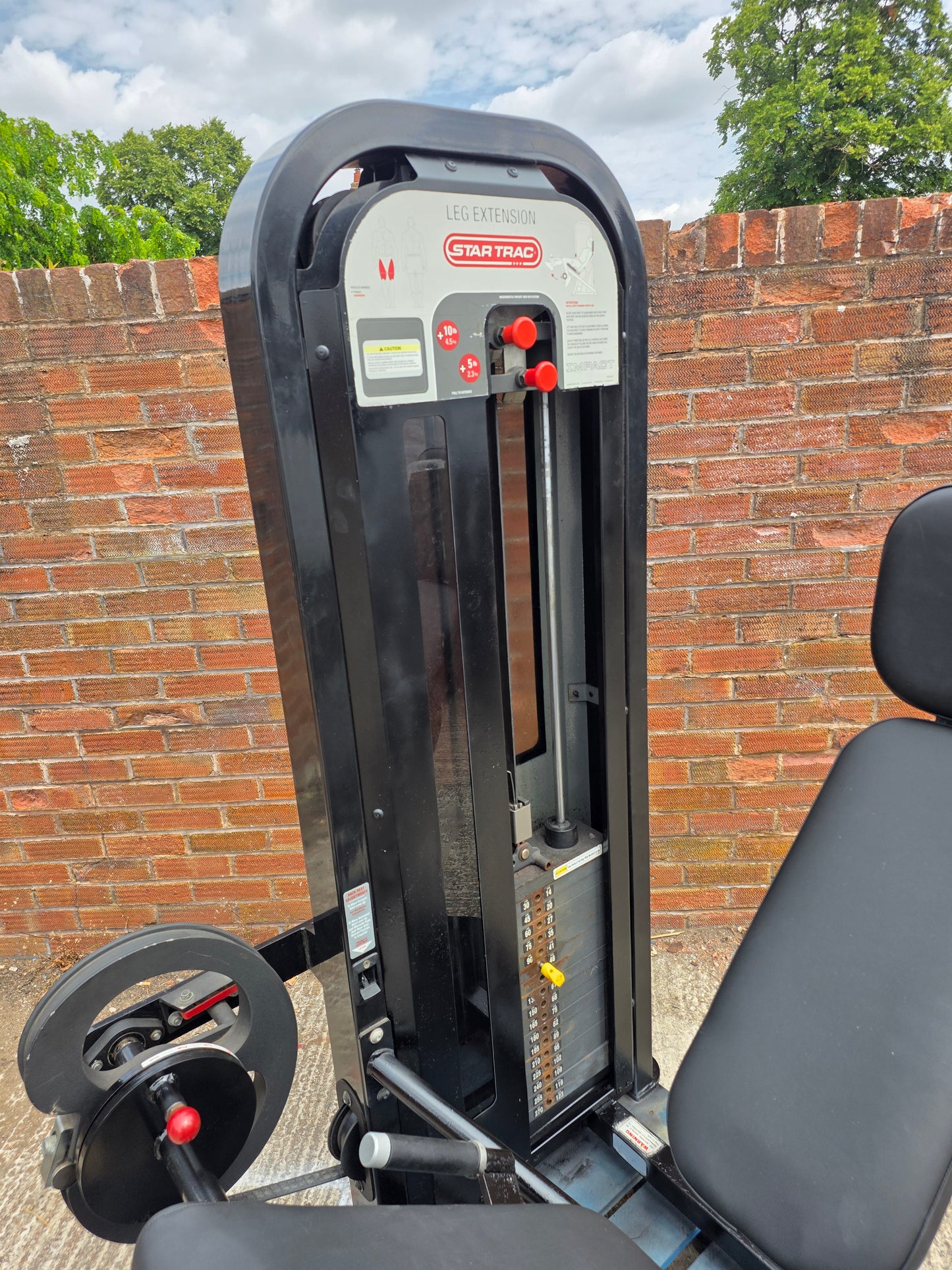 Star Trac/Flex Fitness Leg Extension Machine Commercial Gym Equipment