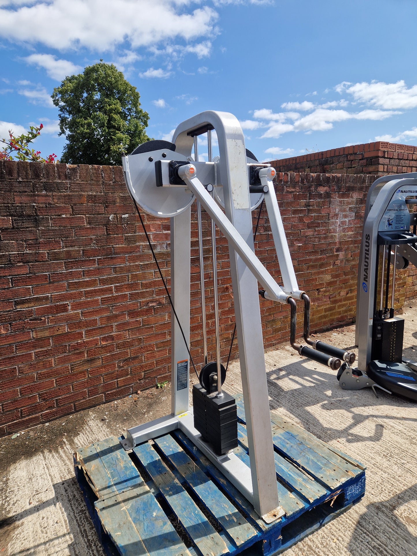 Precor Icarian Lateral Raise Machine Commercial Gym Equipment