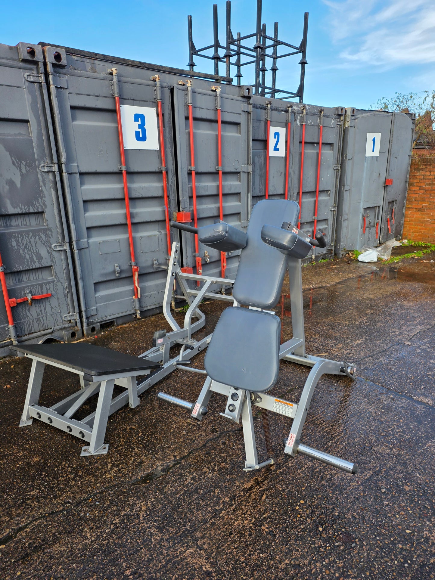 Hammer Strength V Squat Machine Commercial Gym Equipment