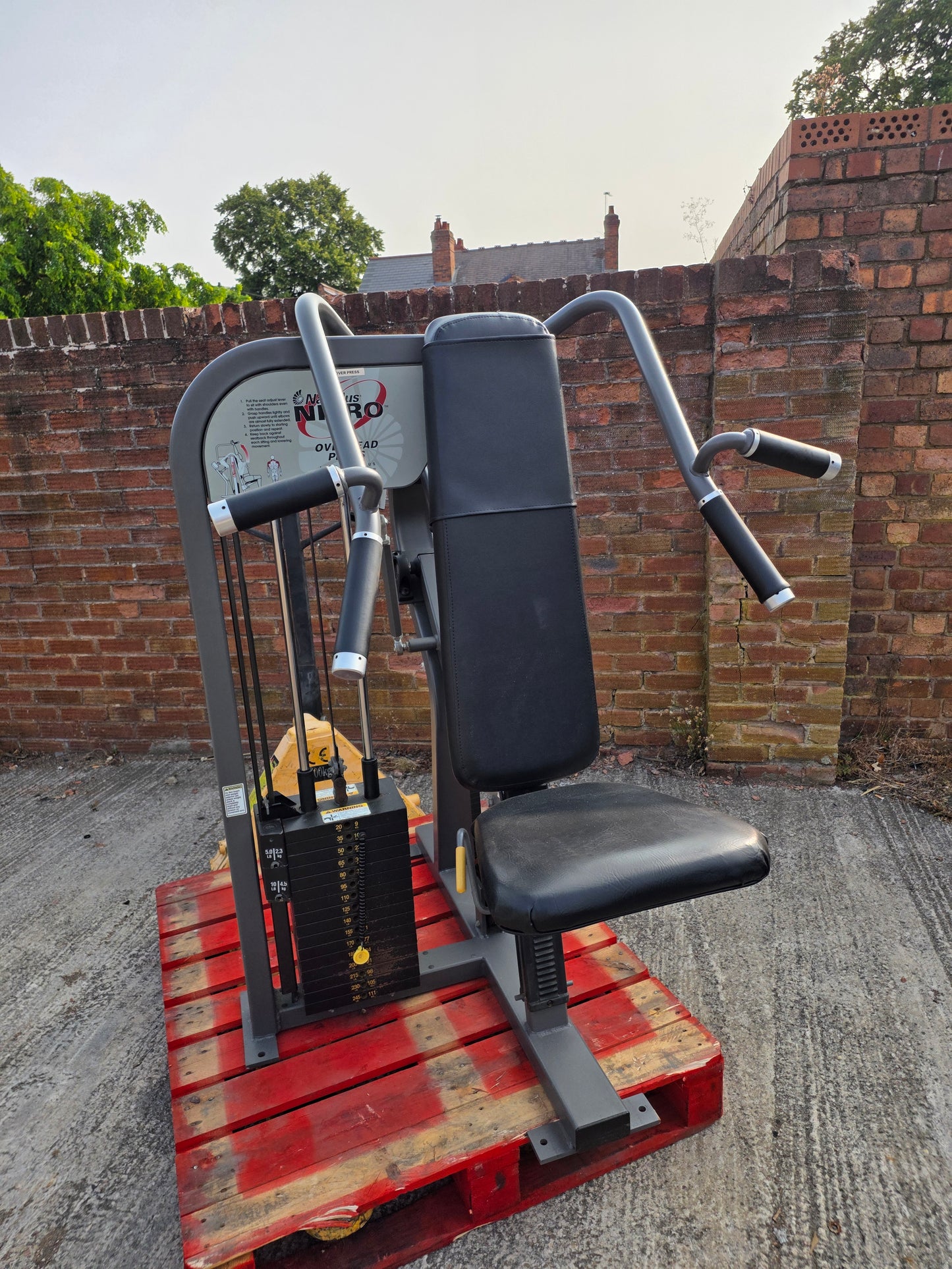 Nautilus Nitro Shoulder Press Machine Commercial Gym Equipment