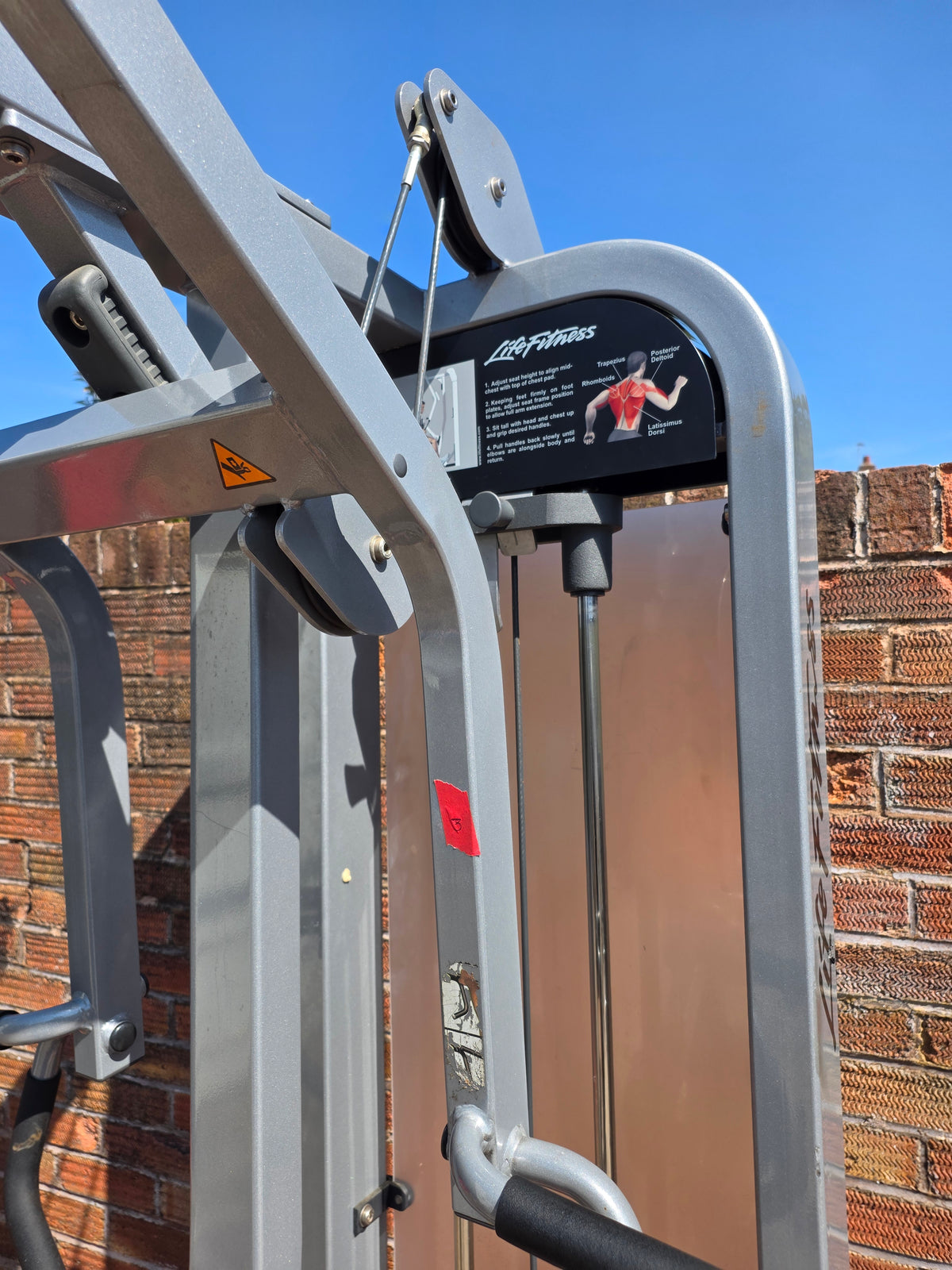 Life Fitness Pro 2 Row/Delt Machine Commercial Gym Equipment