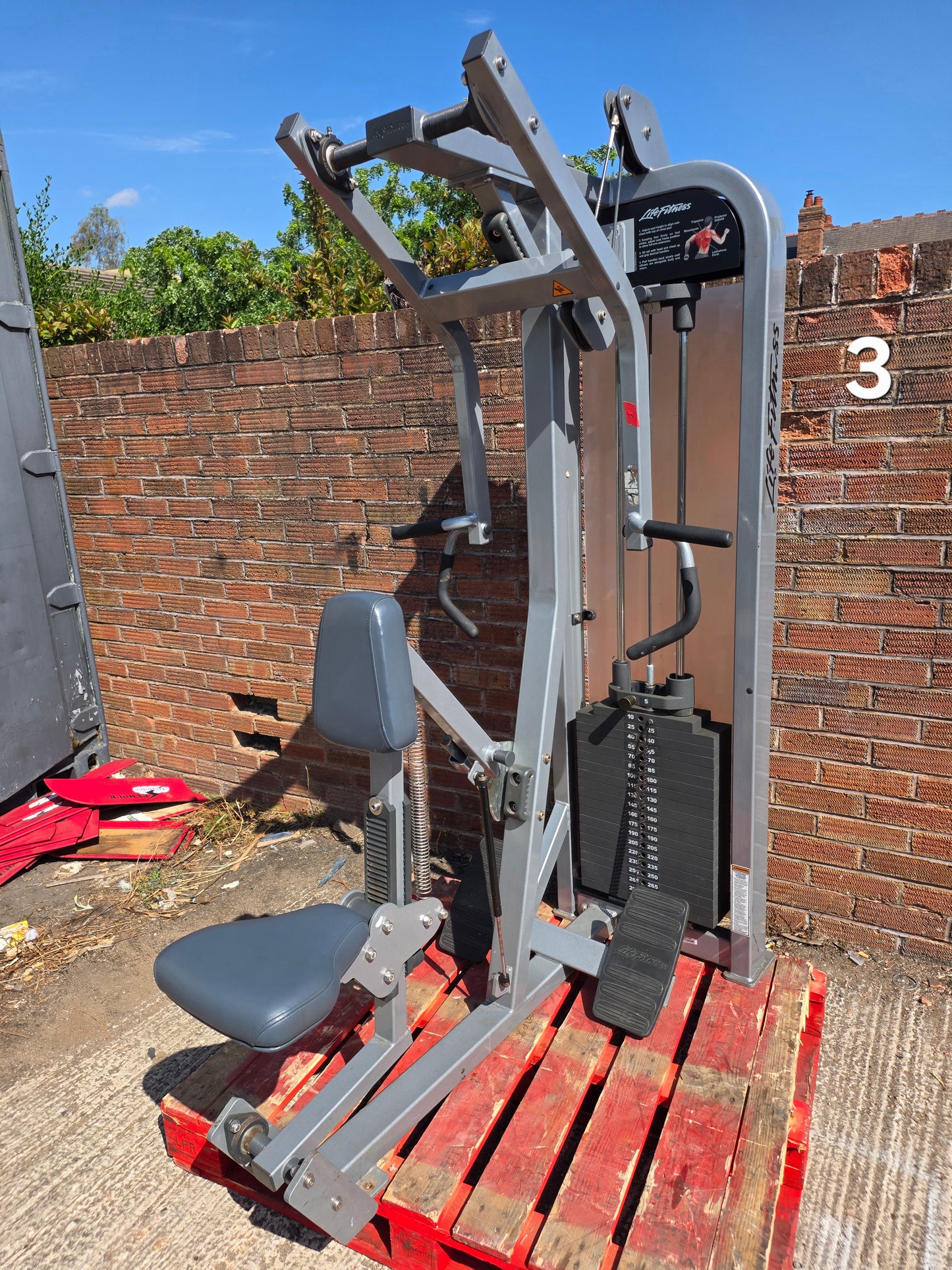 Life Fitness Pro 2 Row/Delt Machine Commercial Gym Equipment