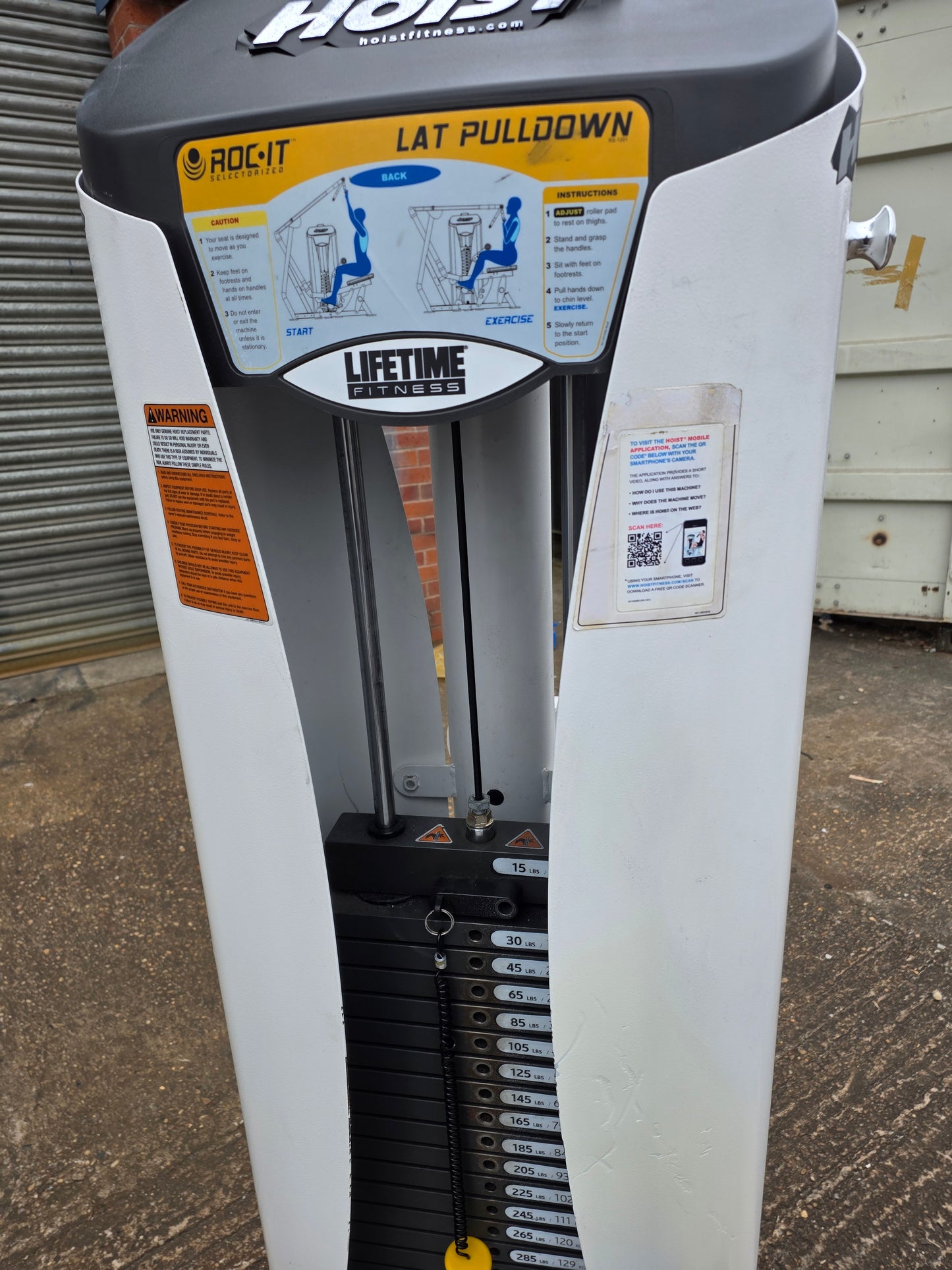 Hoist Roc it Lat Pulldown Machine Commercial Gym Equipment