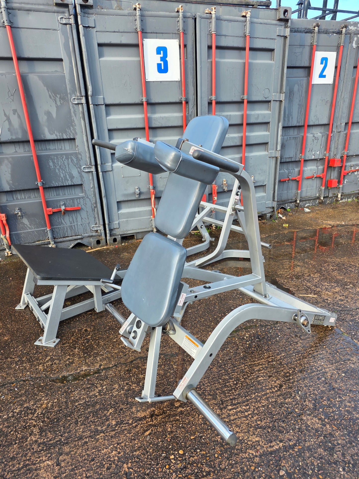 Hammer Strength V Squat Machine Commercial Gym Equipment