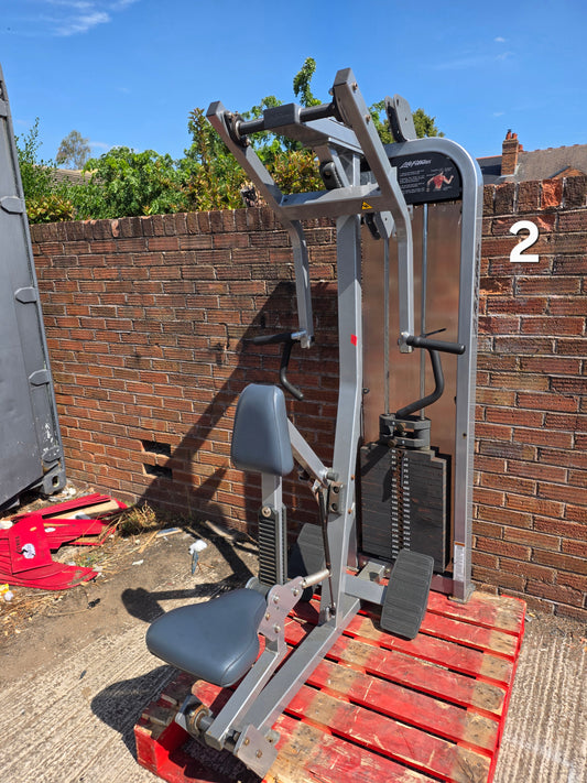 Life Fitness Pro 2 Row/Delt Machine Commercial Gym Equipment