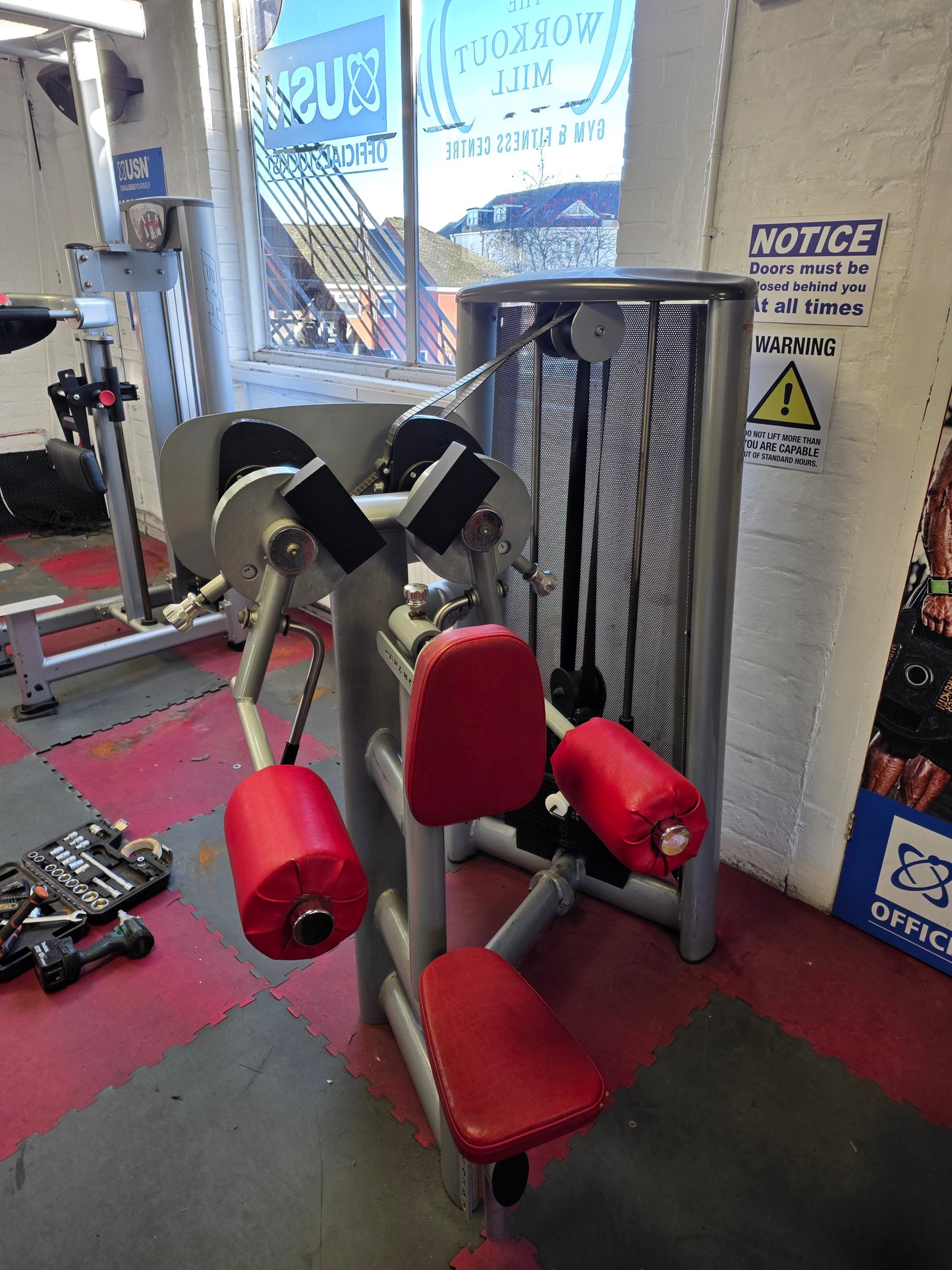 Gym80 Lateral Raise Machine Commercial Gym Equipment