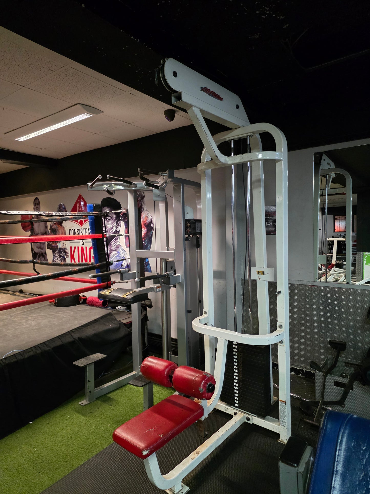 Life Fitness Pro 1 Lat Pulldown Machine 140kg Stack Commercial Gym Equipment