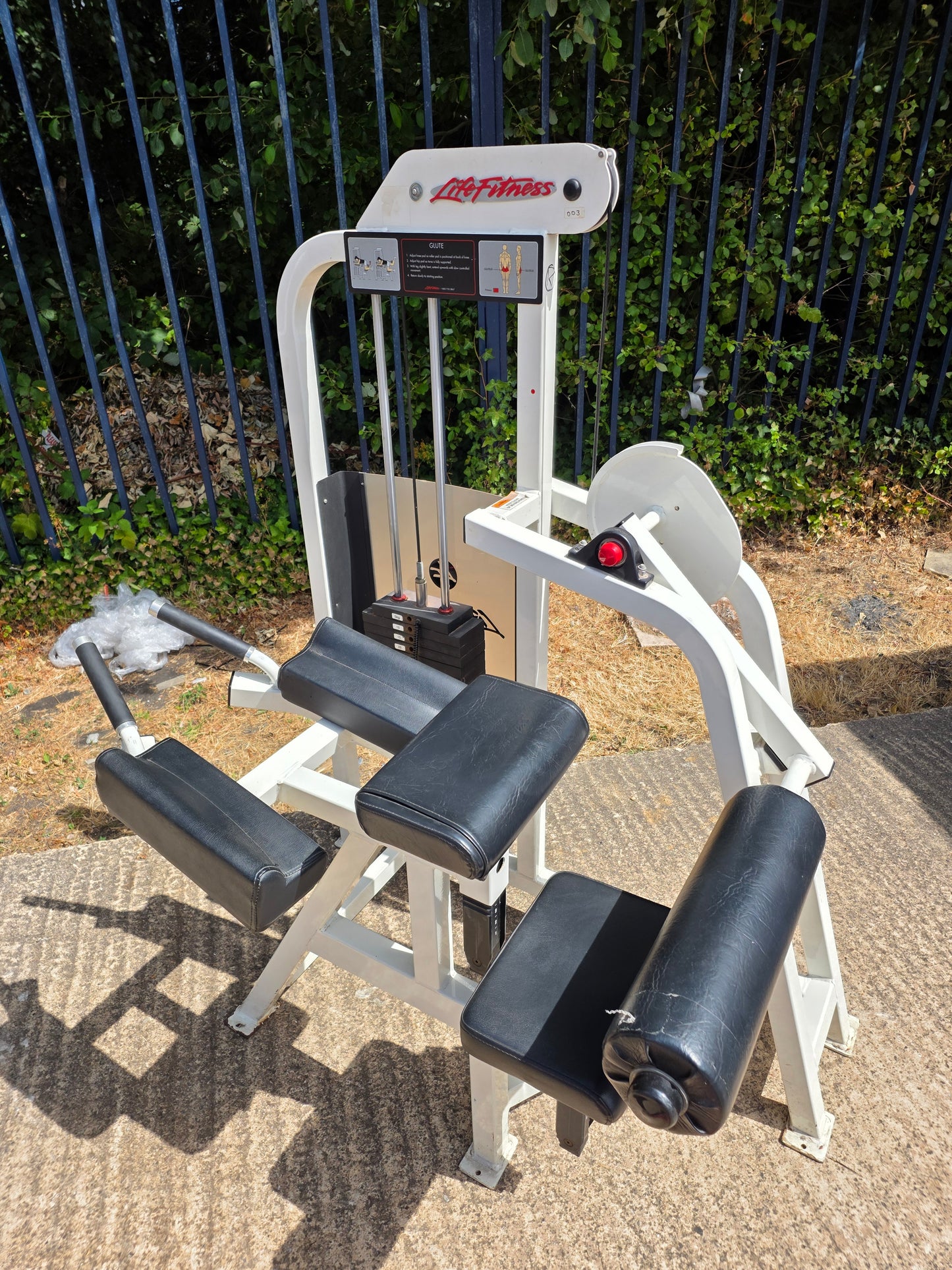 Life Fitness Pro 1 Glute Kickback Machine Commercial Gym Equipment