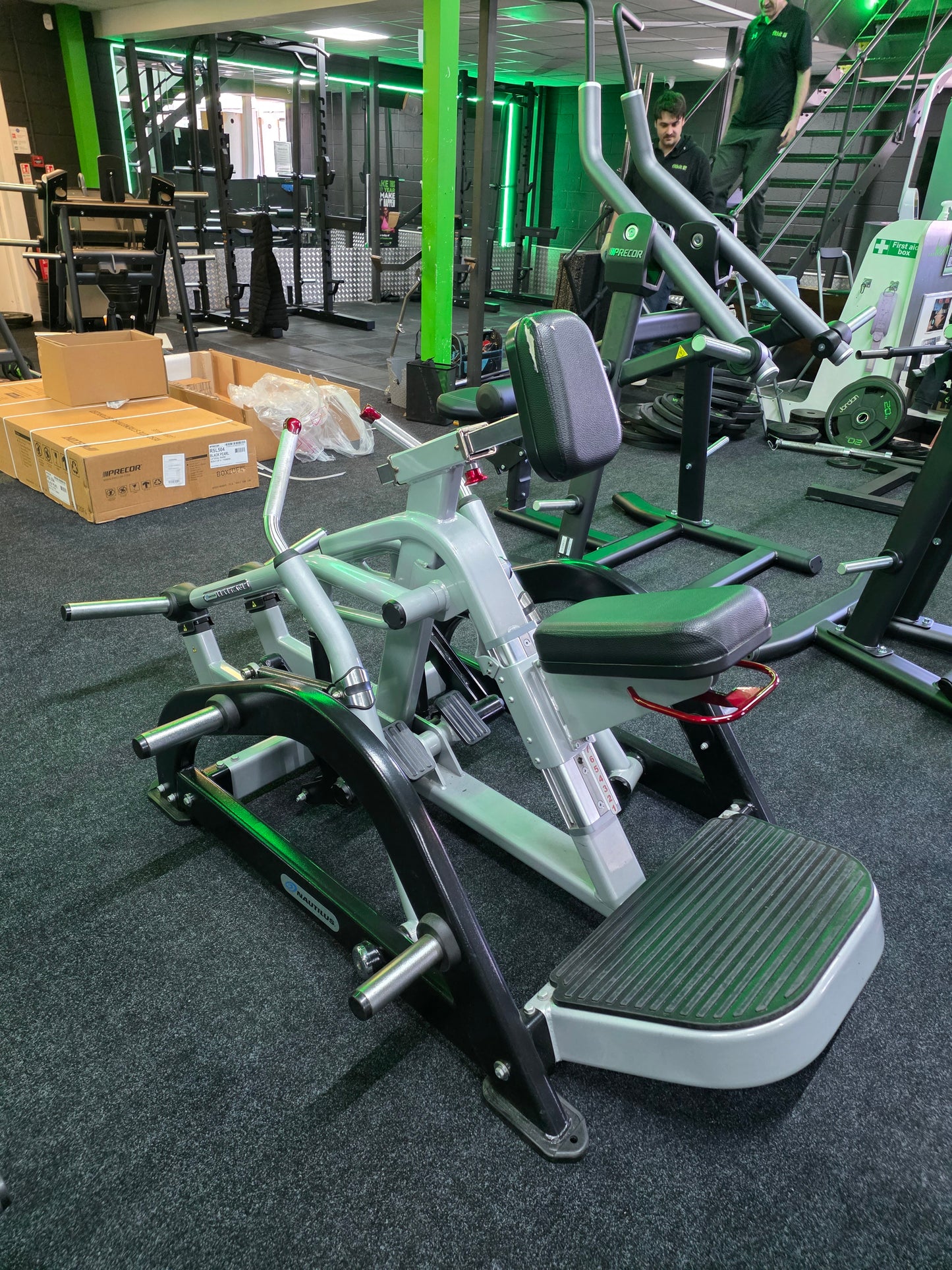 Nautilus Leverage Low Row Machine Commercial Gym Equipment