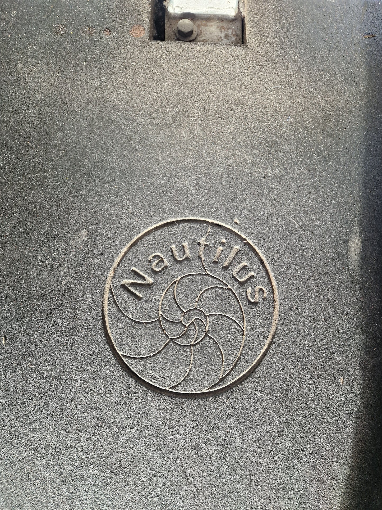 Nautilus Lower Back Extension Machine 1st Gen Commercial Gym Equipment