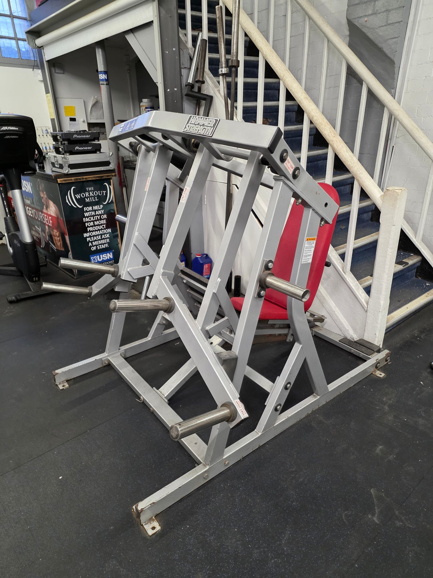 Hammer Strength ISO Hip Press Machine Commercial Gym Equipment