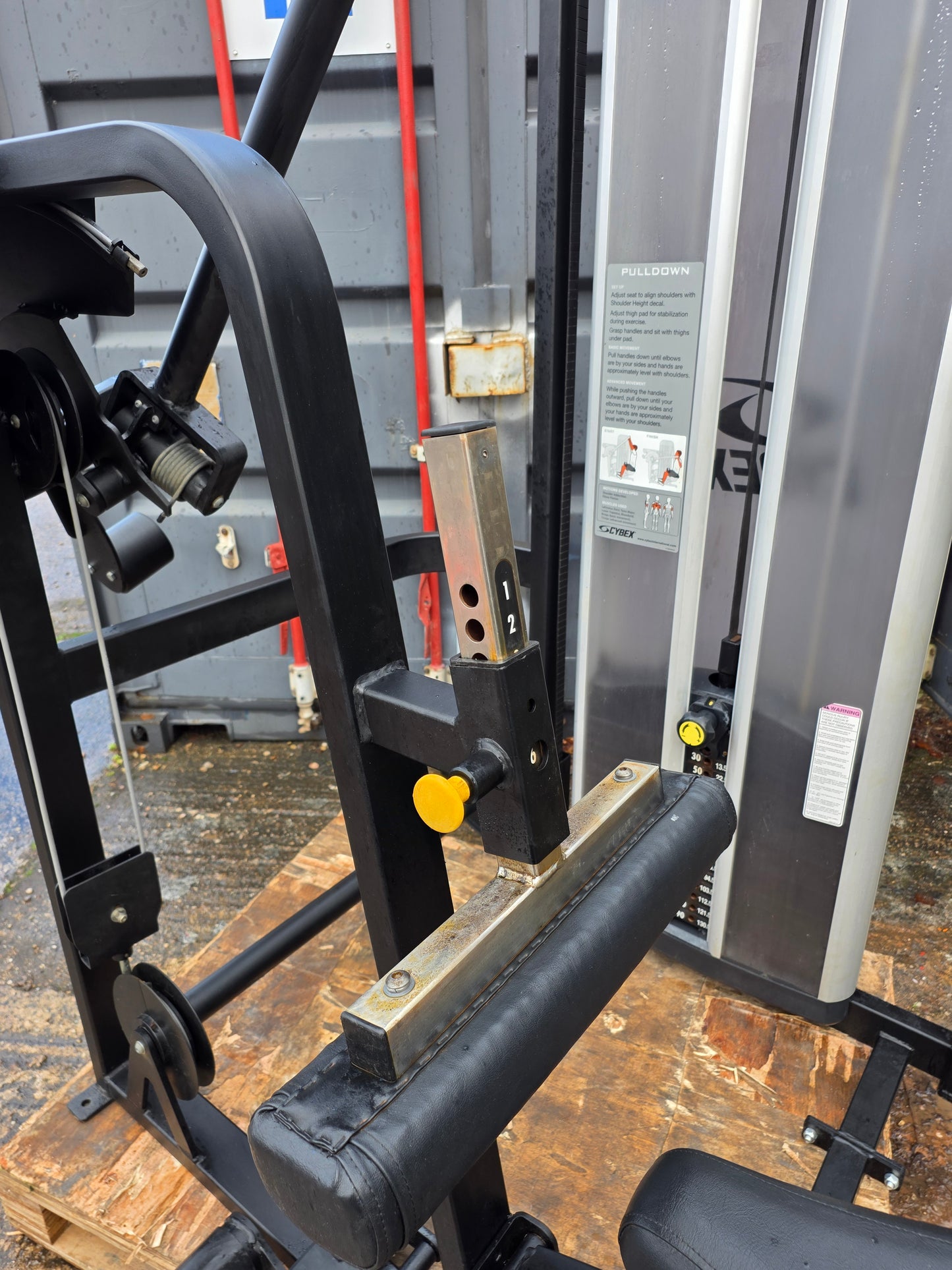 Cybex Eagle Lat Pulldown Machine Commercial Gym Equipment